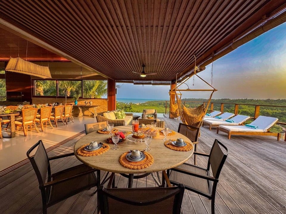 Post 6 by Casa Trancoso Imóveis on Instagram (carousel)