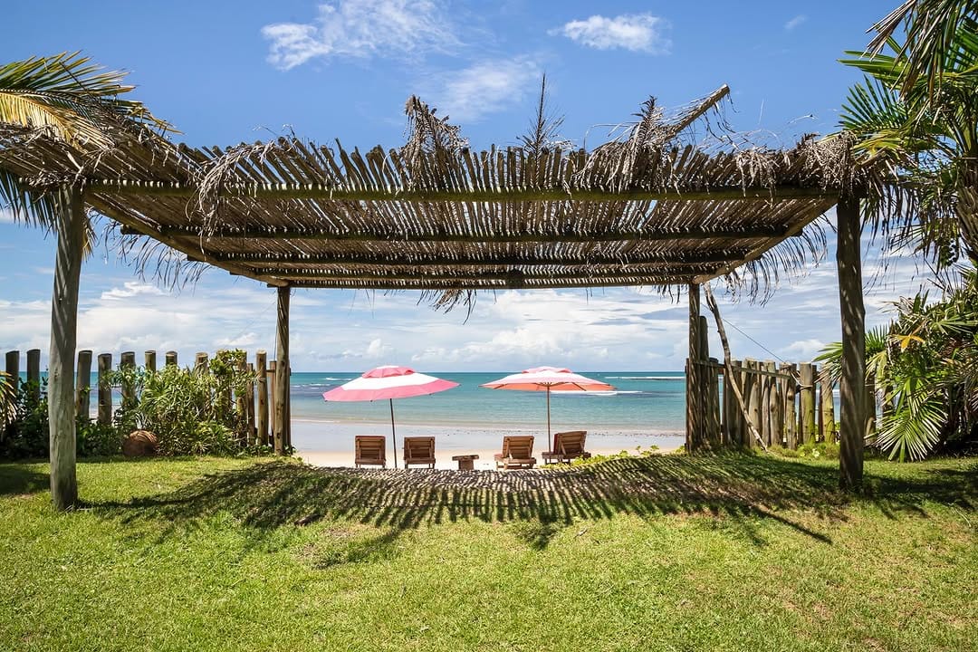 Post 5 by Casa Trancoso Imóveis on Instagram (carousel)