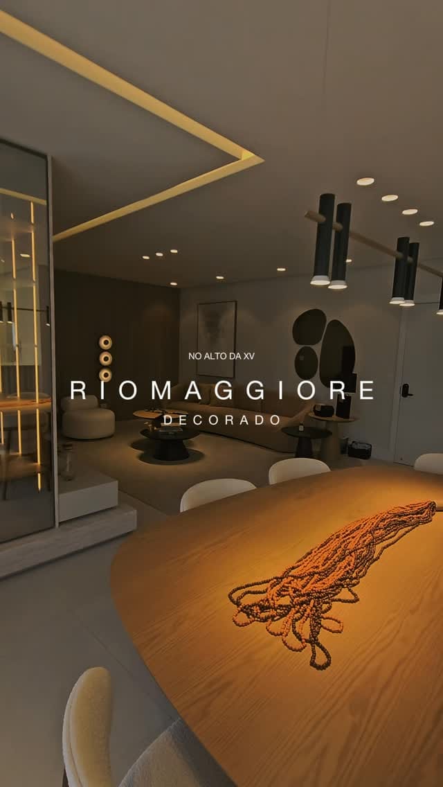 Post 4 by Hugo Peretti on Instagram (video)