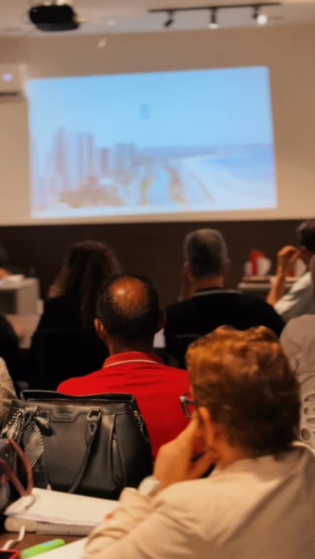 Post 2 by IMOB inteligência Imobiliária on Instagram (video)