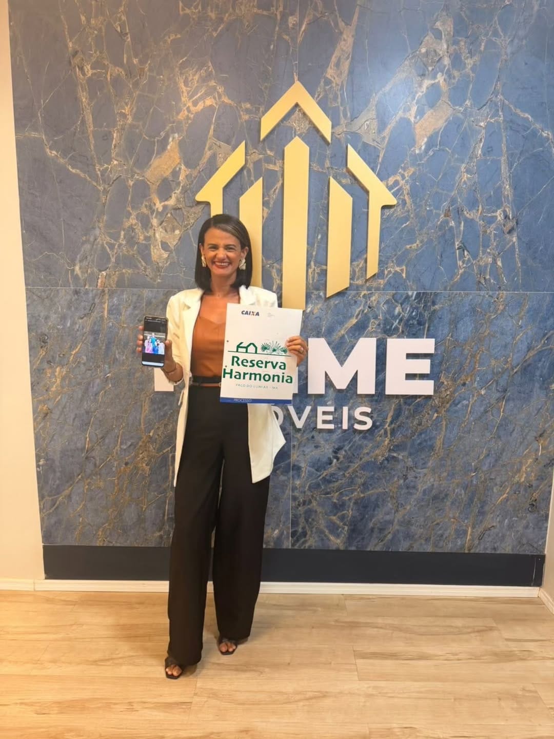 Post 5 by Prime Imoveis 🏘🏢 on Instagram (carousel)