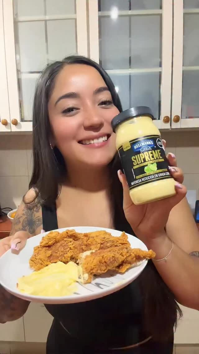 Post 9 by Valeria BT on Instagram (video)