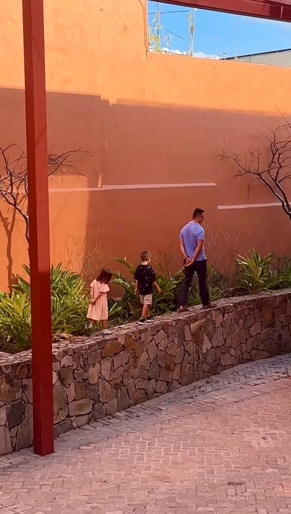 Post 5 by Luz💡Mamá Auténtica ® on Instagram (video)