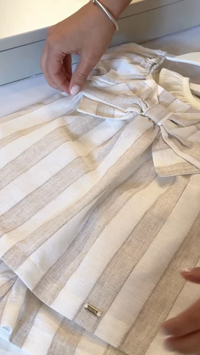 Post 5 by Pomana on Instagram (video)