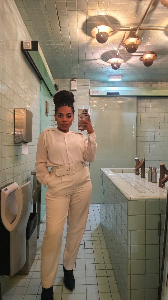 Post 6 by 👑 𝐸𝑙𝑖𝑧𝑎𝑏𝑒𝑡𝑒 👑 on Instagram (video)