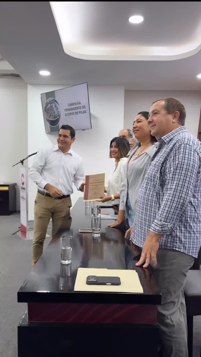 Post 6 by Raquel Paredes on Instagram (video)