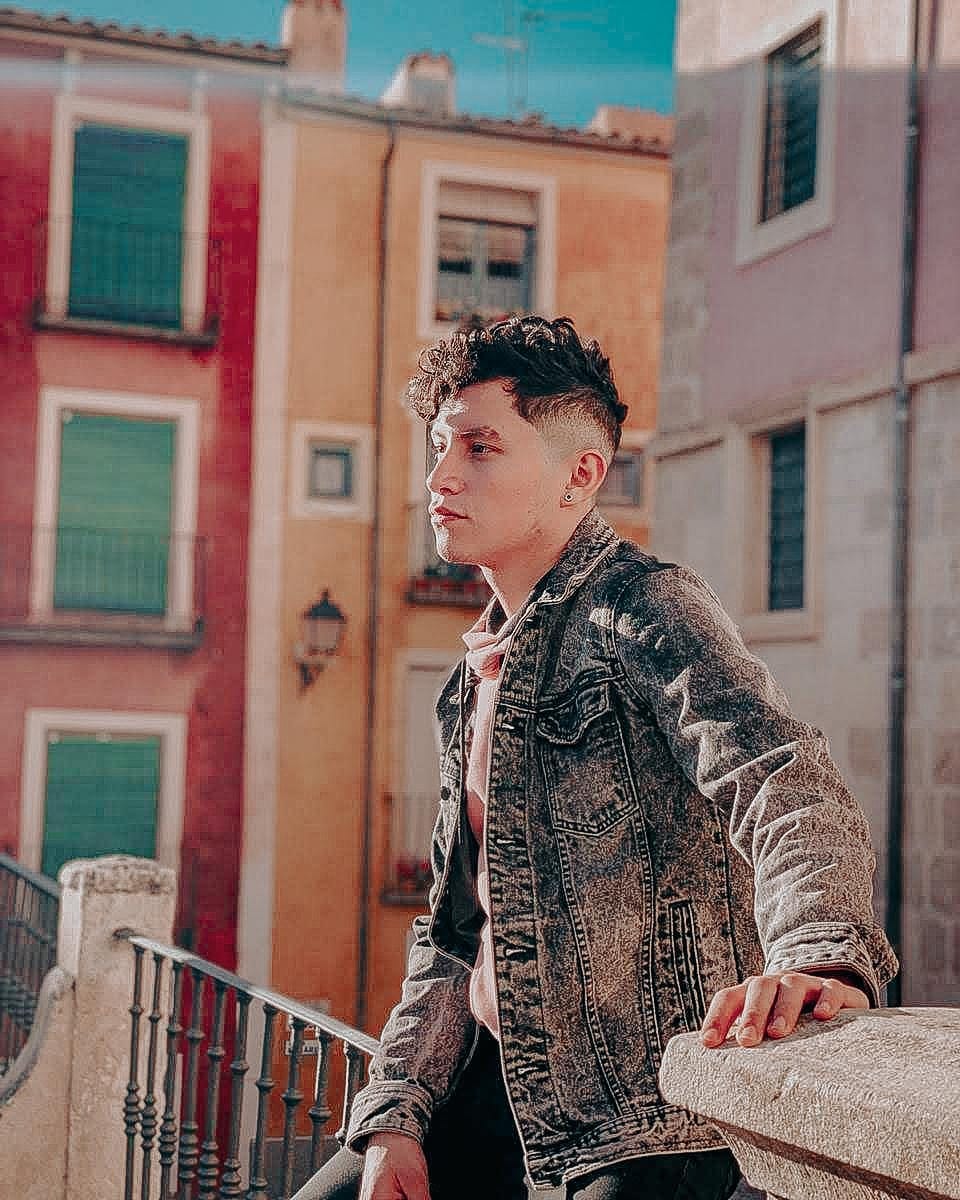 Post 9 by Frank Mena on Instagram (image)