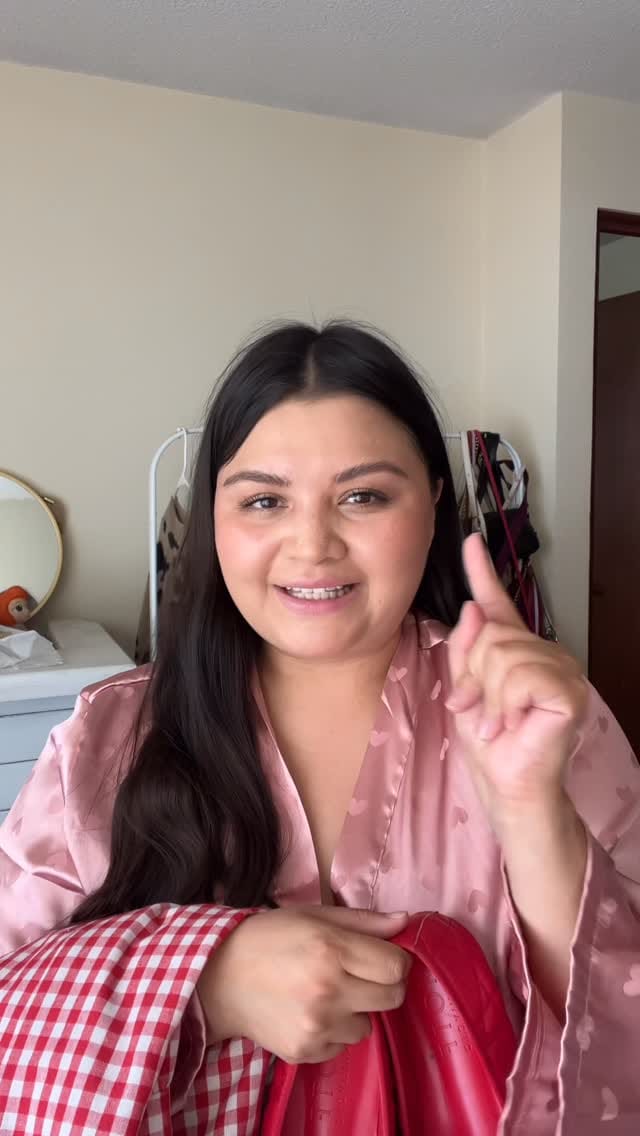 Post 4 by Zuuri Valeria 🤍✨ UGC on Instagram (video)