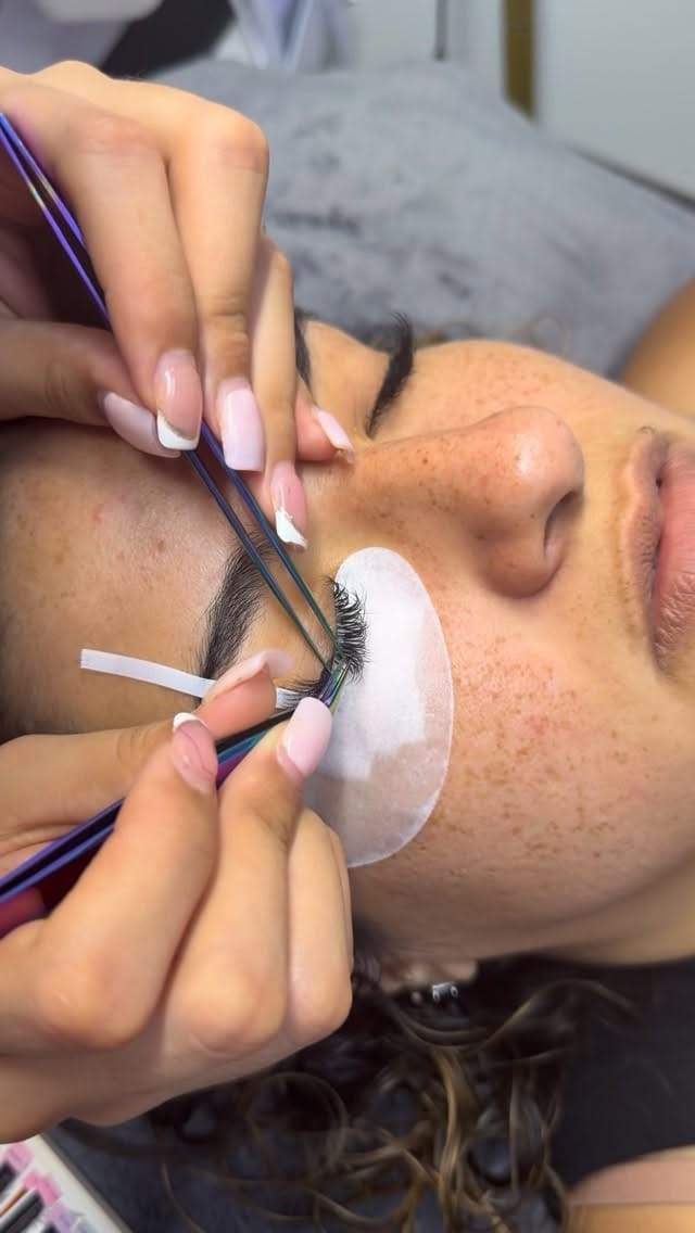 Post 9 by Elena Leos on Instagram (video)