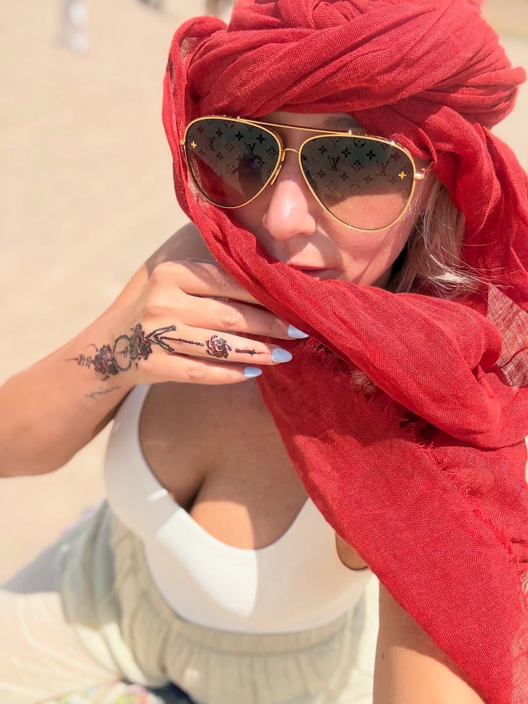 Post 4 by ROCÍO PÉREZ    || EMPRENDE EN FEMENINO || on Instagram (carousel)