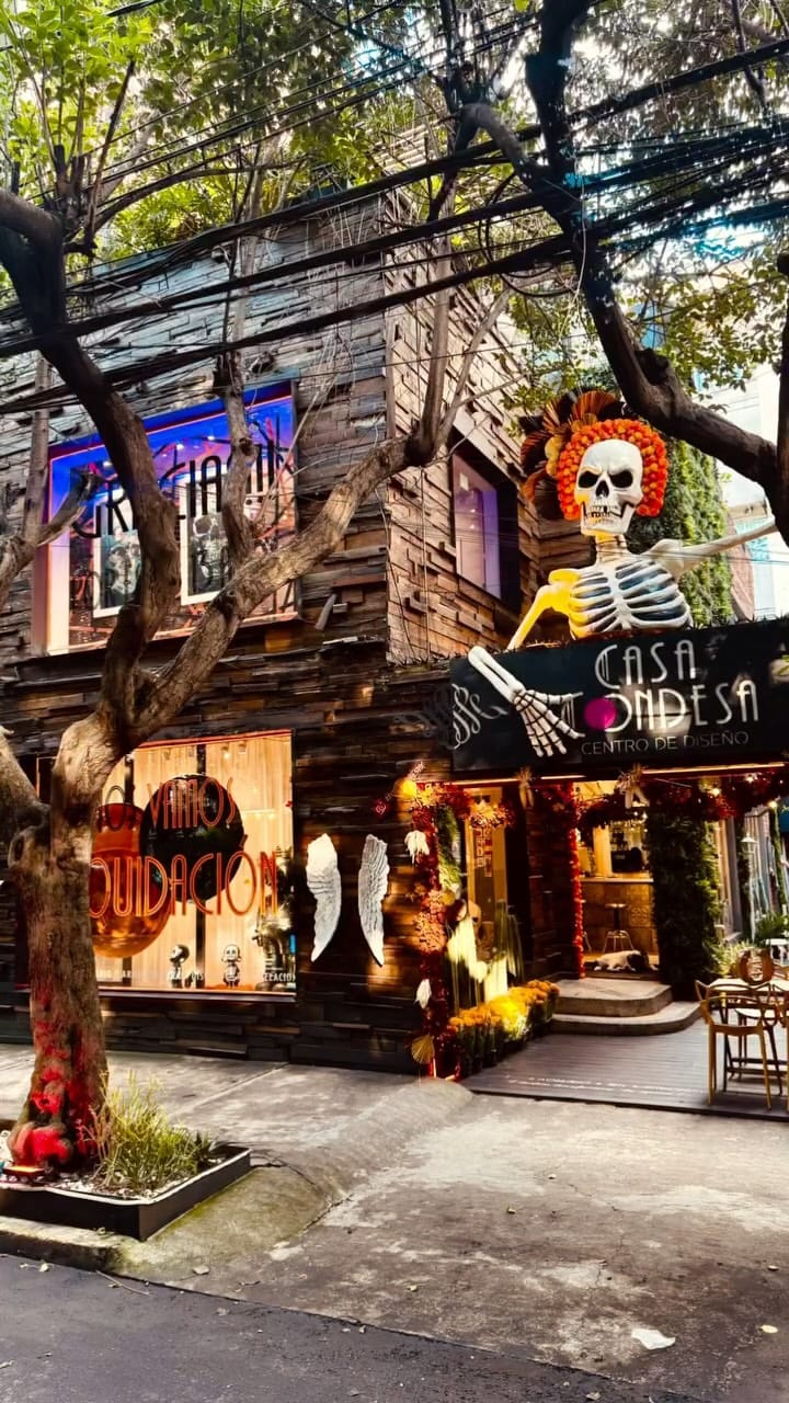 Post 4 by Casa Condesa on Instagram (video)
