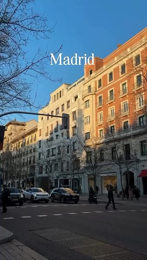 Post 1 by Kitain Design on Instagram (video)