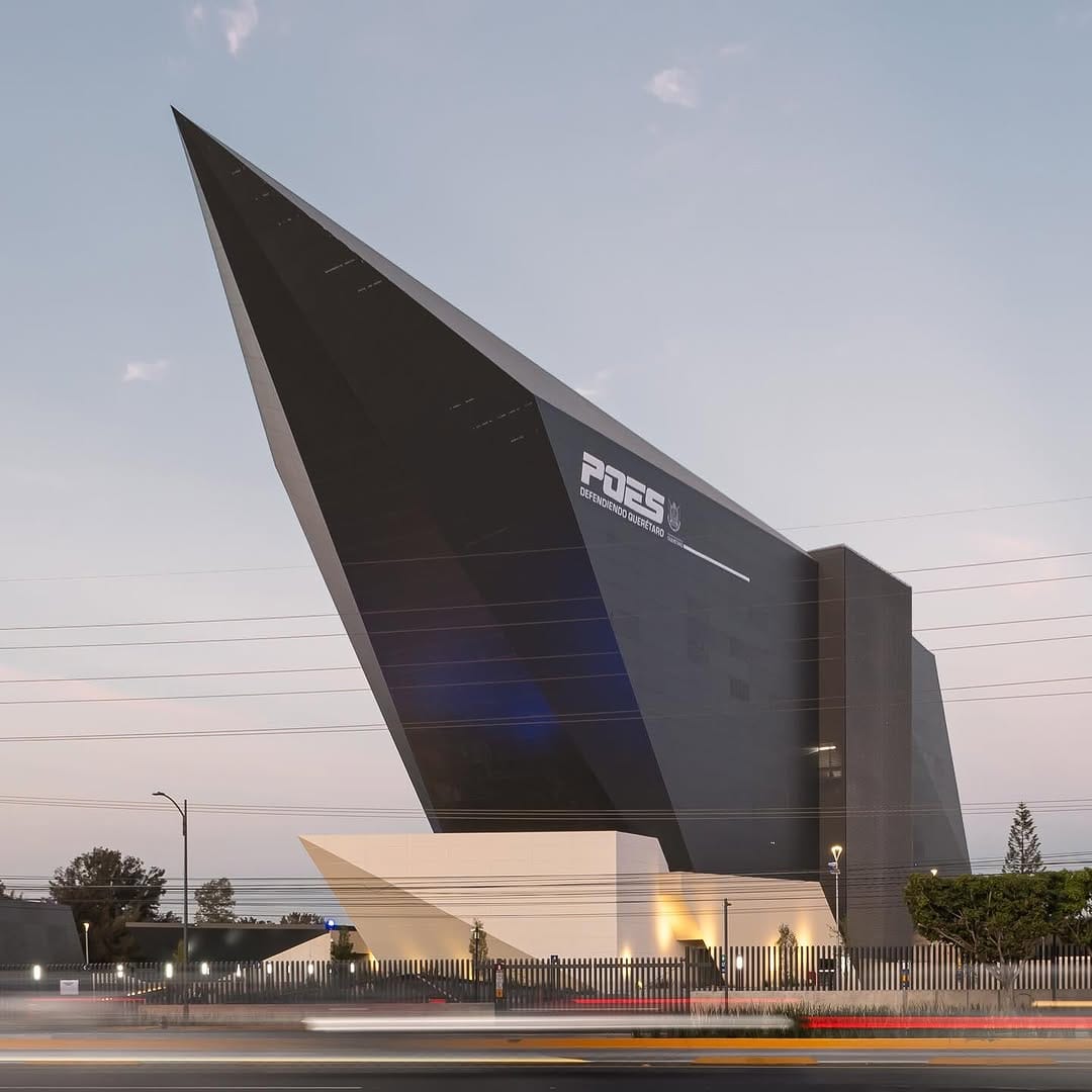 Post 9 by M.E.M. arquitectos  ▽△ on Instagram (carousel)