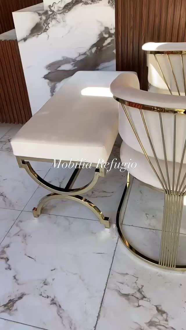 Post 1 by Mobilia Refugio on Instagram (video)