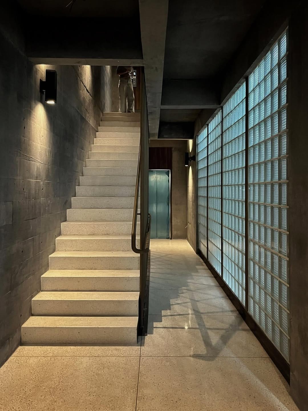 Post 6 by ATELIER ARS on Instagram (image)