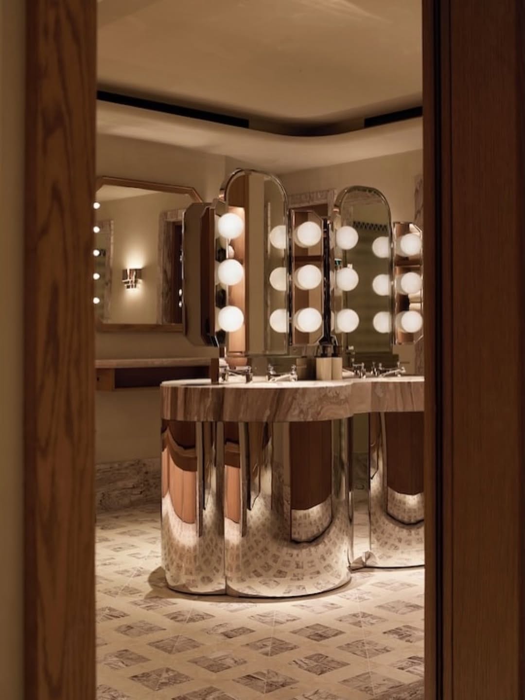 Post 2 by THE SCALE COLLECTIVE | Sara Alexander on Instagram (carousel)