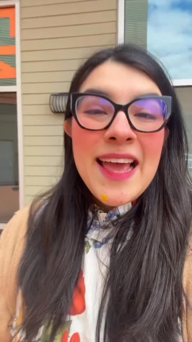 Post 6 by Vicky Wolff✨ on Instagram (video)