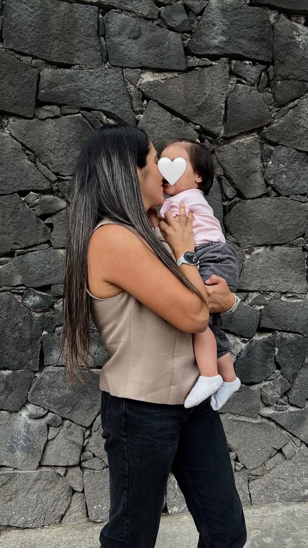 Post 5 by Mayra Serna on Instagram (video)