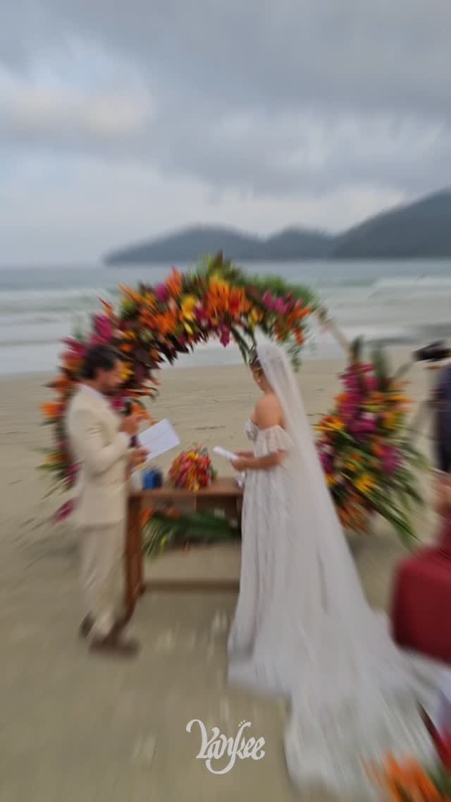 Post 3 by BANDA YANKEE on Instagram (video)
