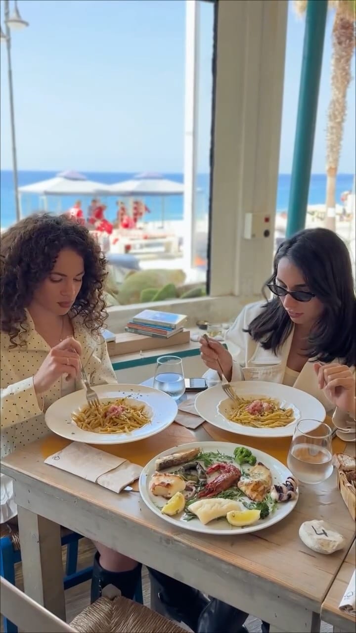Post 8 by ChiaDa | Le cubane in Calabria on Instagram (video)