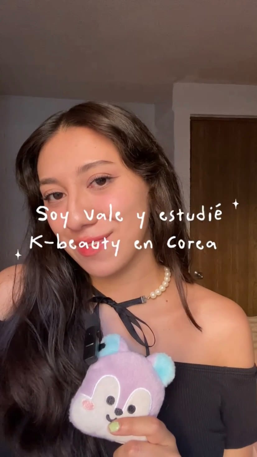 Post 4 by Valerie 발레 on Instagram (video)