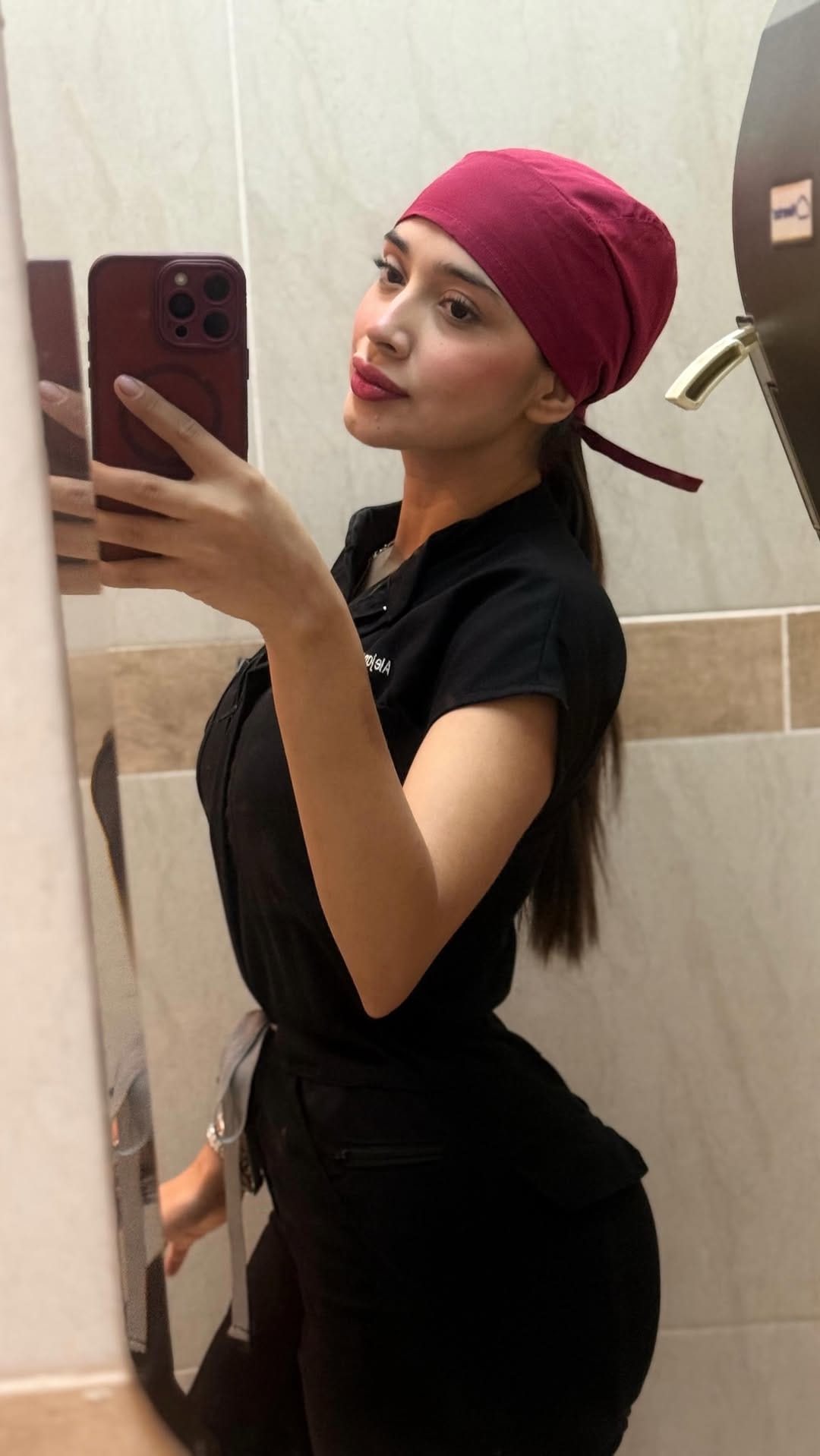 Post 1 by Alejandra Espeleta 👩🏻‍⚕️🦷🪥 on Instagram (video)