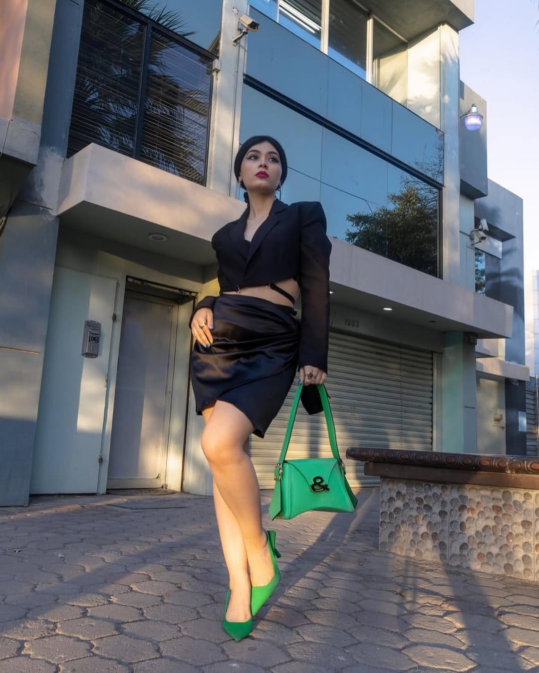 Post 9 by Ingrid M. | Fashion Stylist | Modelo on Instagram (carousel)