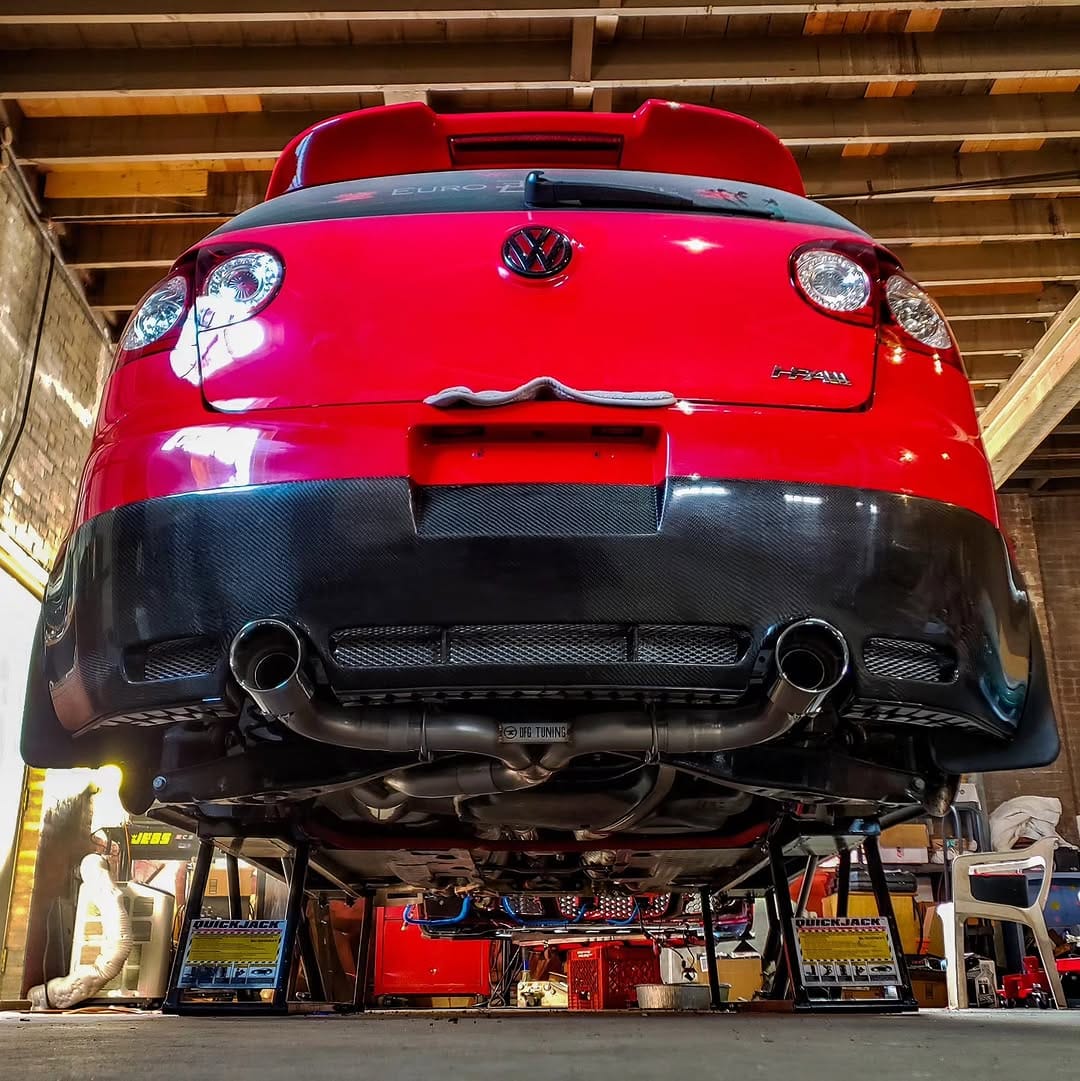 Post 5 by 👑CARBON FIBER K04 MK5 GTI 🚘 on Instagram (carousel)