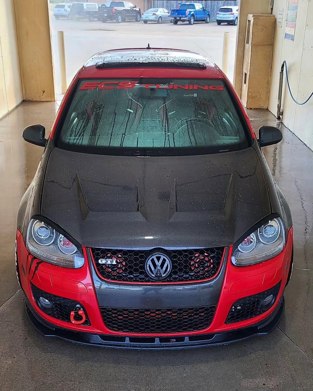 Post 7 by 👑CARBON FIBER K04 MK5 GTI 🚘 on Instagram (carousel)