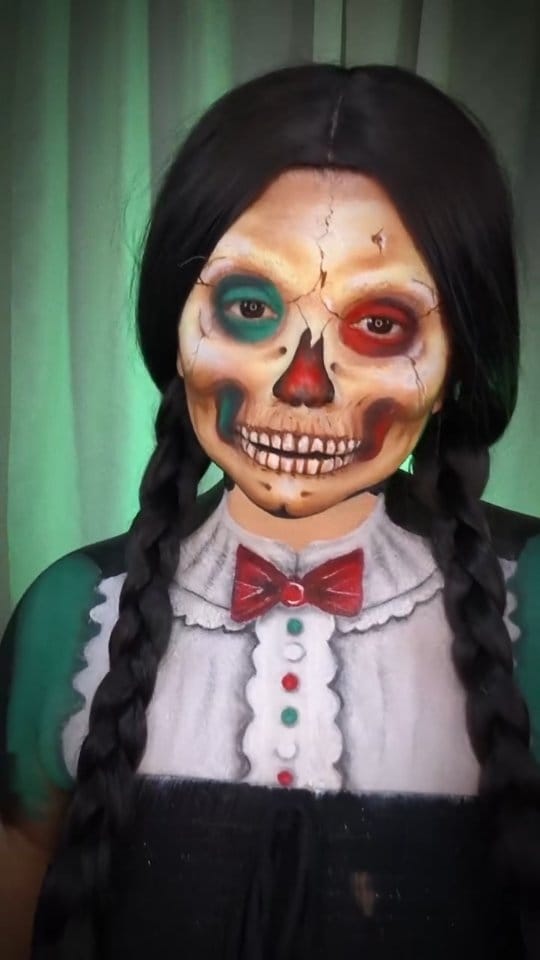 Post 9 by Diana Avila on Instagram (video)