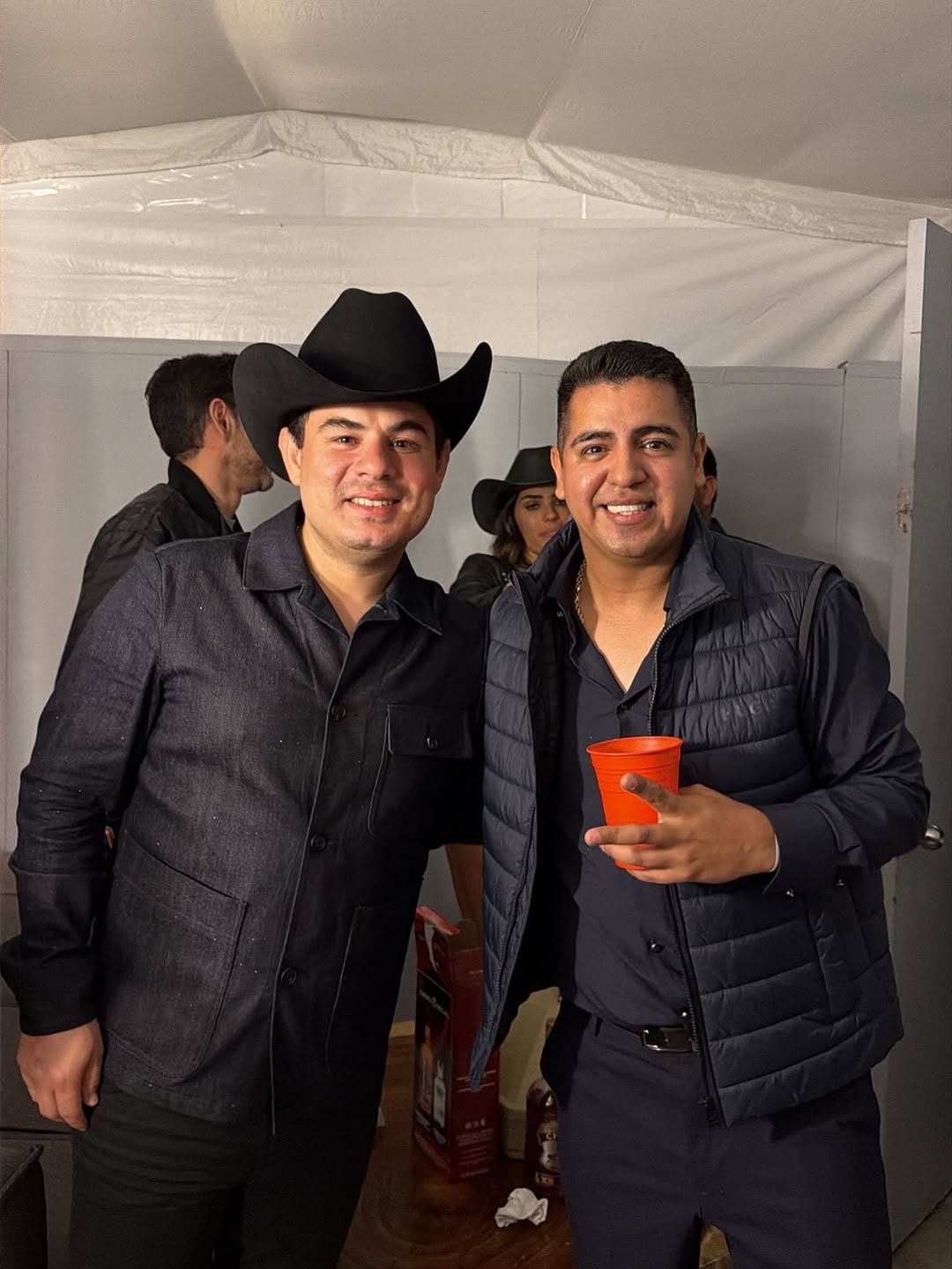 Post 3 by Javier Osuna (el chiras) on Instagram (carousel)