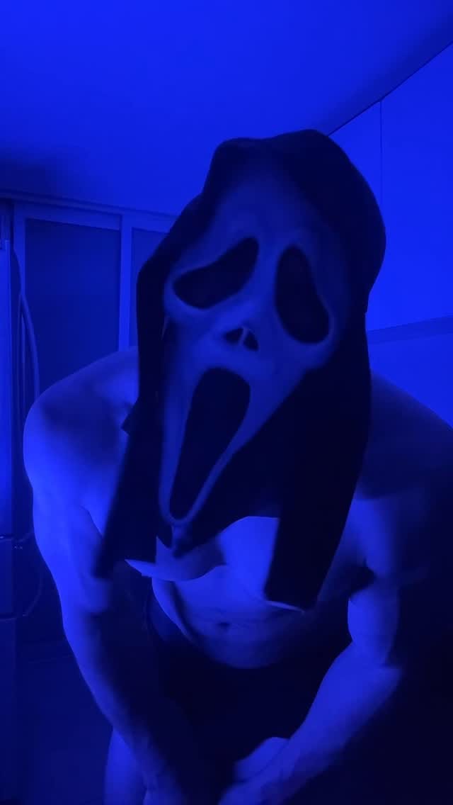 Post 9 by David Medina on Instagram (video)
