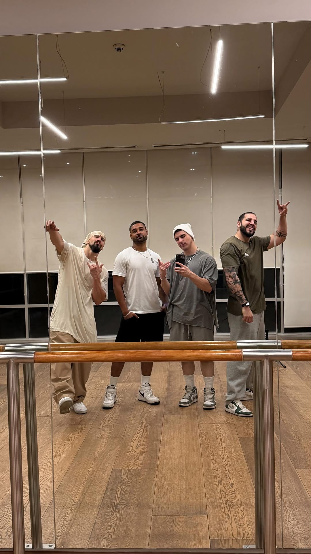 Post 5 by David Medina on Instagram (video)