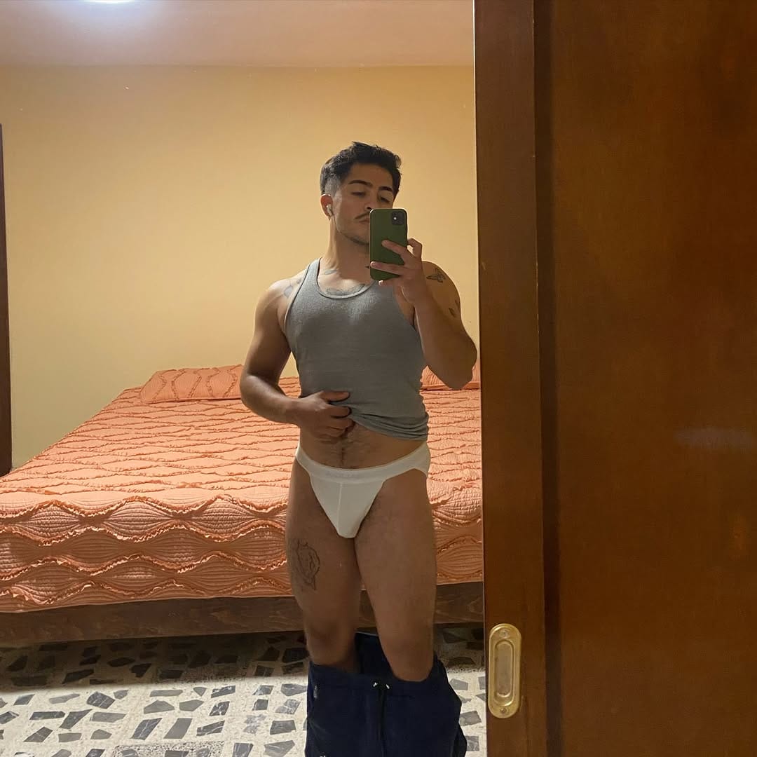 Post 9 by 𝗜𝗴𝗻𝗮𝗰𝗶𝗼_𝗥𝗲𝘀𝗲𝗻𝗱𝗶𝘇 on Instagram (carousel)