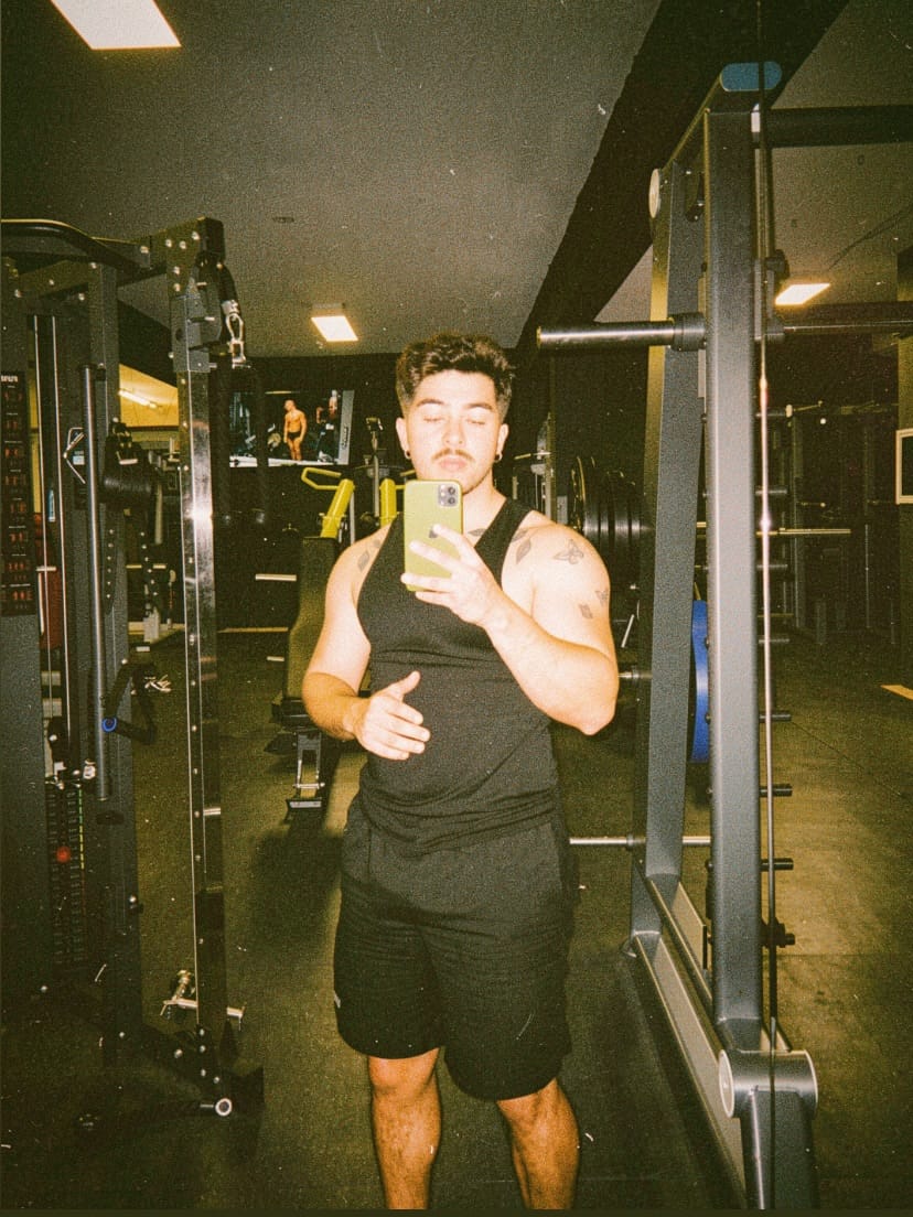 Post 4 by 𝗜𝗴𝗻𝗮𝗰𝗶𝗼_𝗥𝗲𝘀𝗲𝗻𝗱𝗶𝘇 on Instagram (carousel)