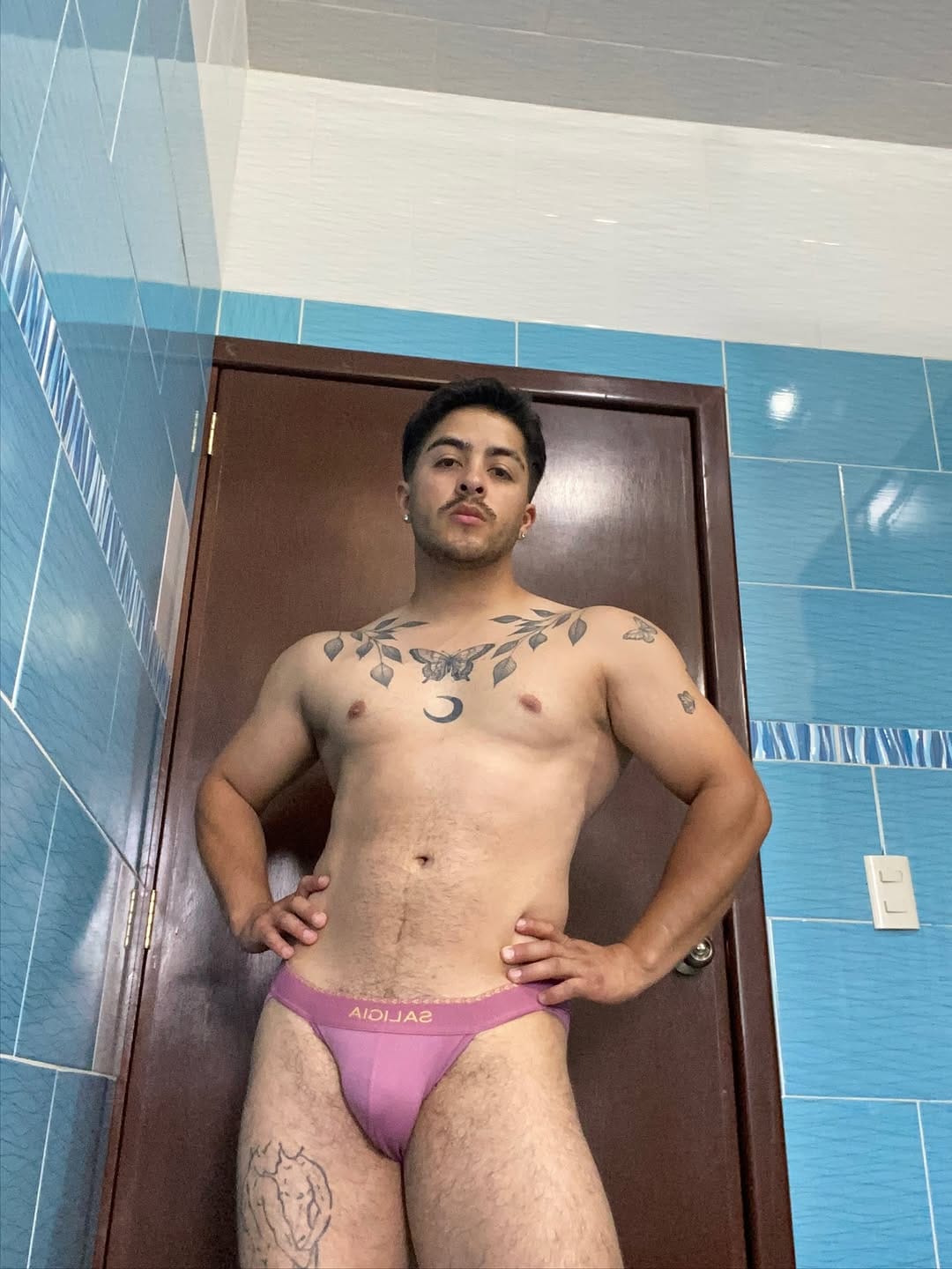 Post 5 by 𝗜𝗴𝗻𝗮𝗰𝗶𝗼_𝗥𝗲𝘀𝗲𝗻𝗱𝗶𝘇 on Instagram (carousel)