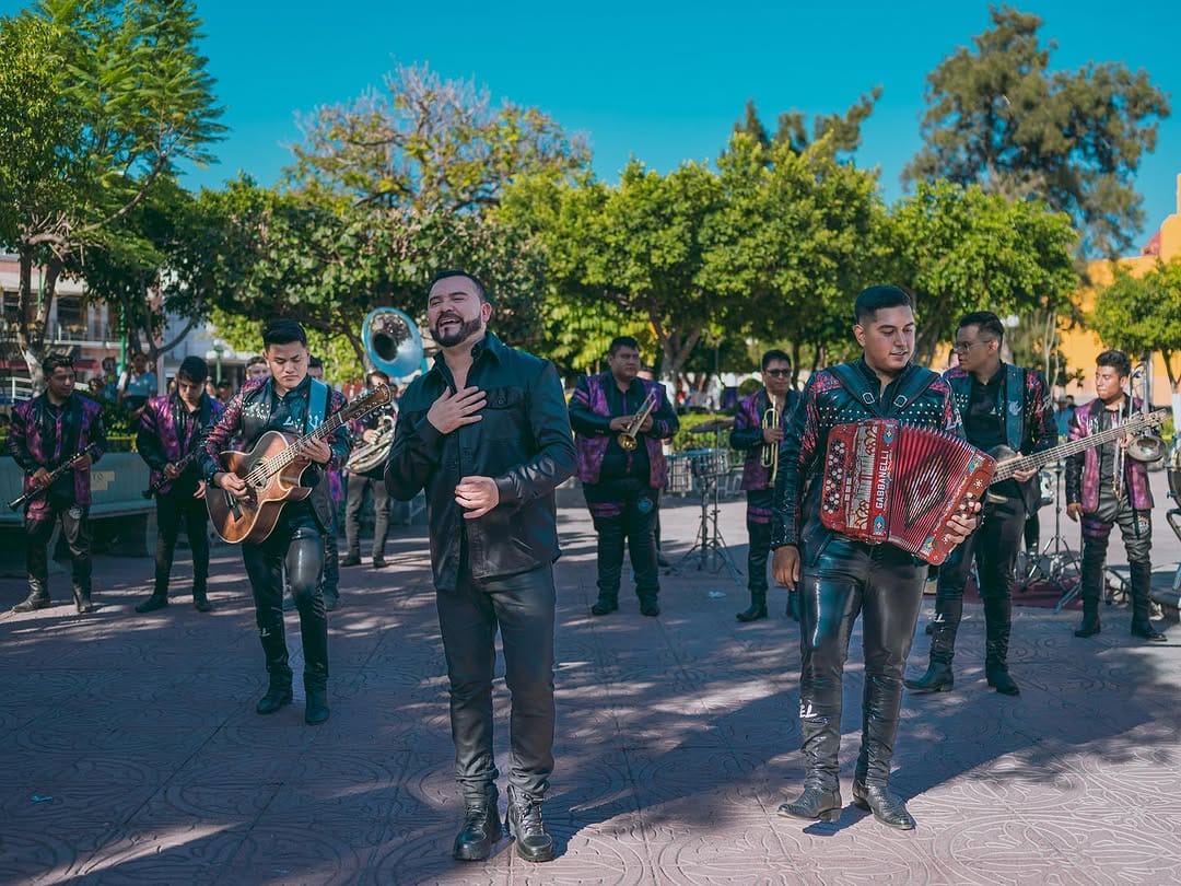 Post 10 by 𝐆𝐫𝐮𝐩𝐨 𝐋𝐚𝐛𝐞𝐥 on Instagram (carousel)