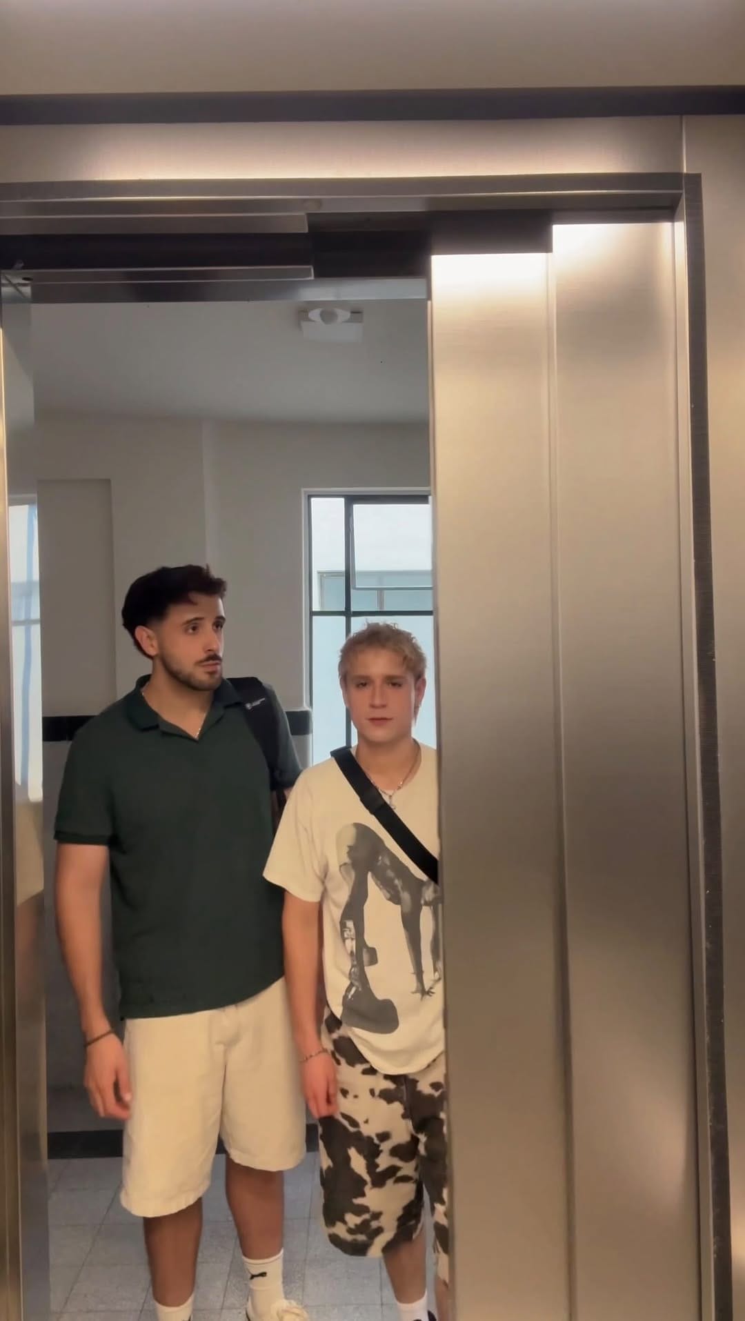 Post 7 by Mario & Pablo on Instagram (video)
