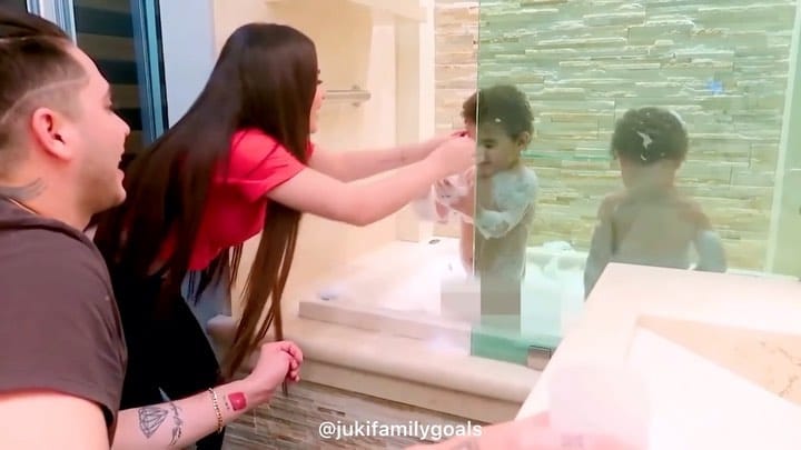 Post 9 by Jukifamilygoals on Instagram (video)