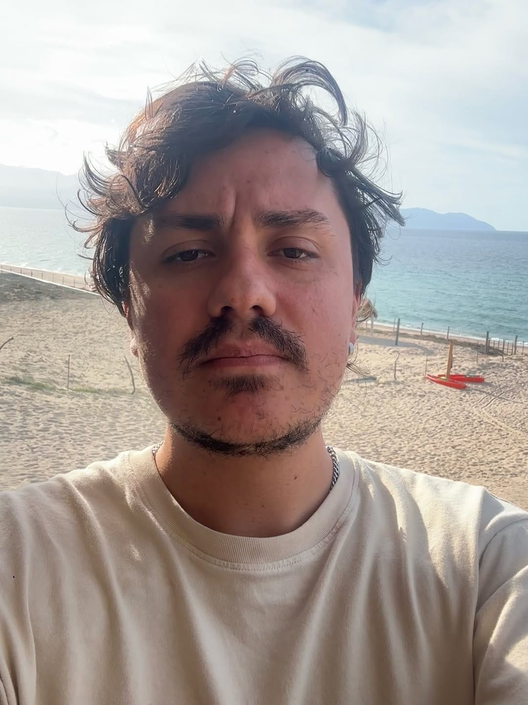 Post 5 by Rafael Tena López on Instagram (carousel)