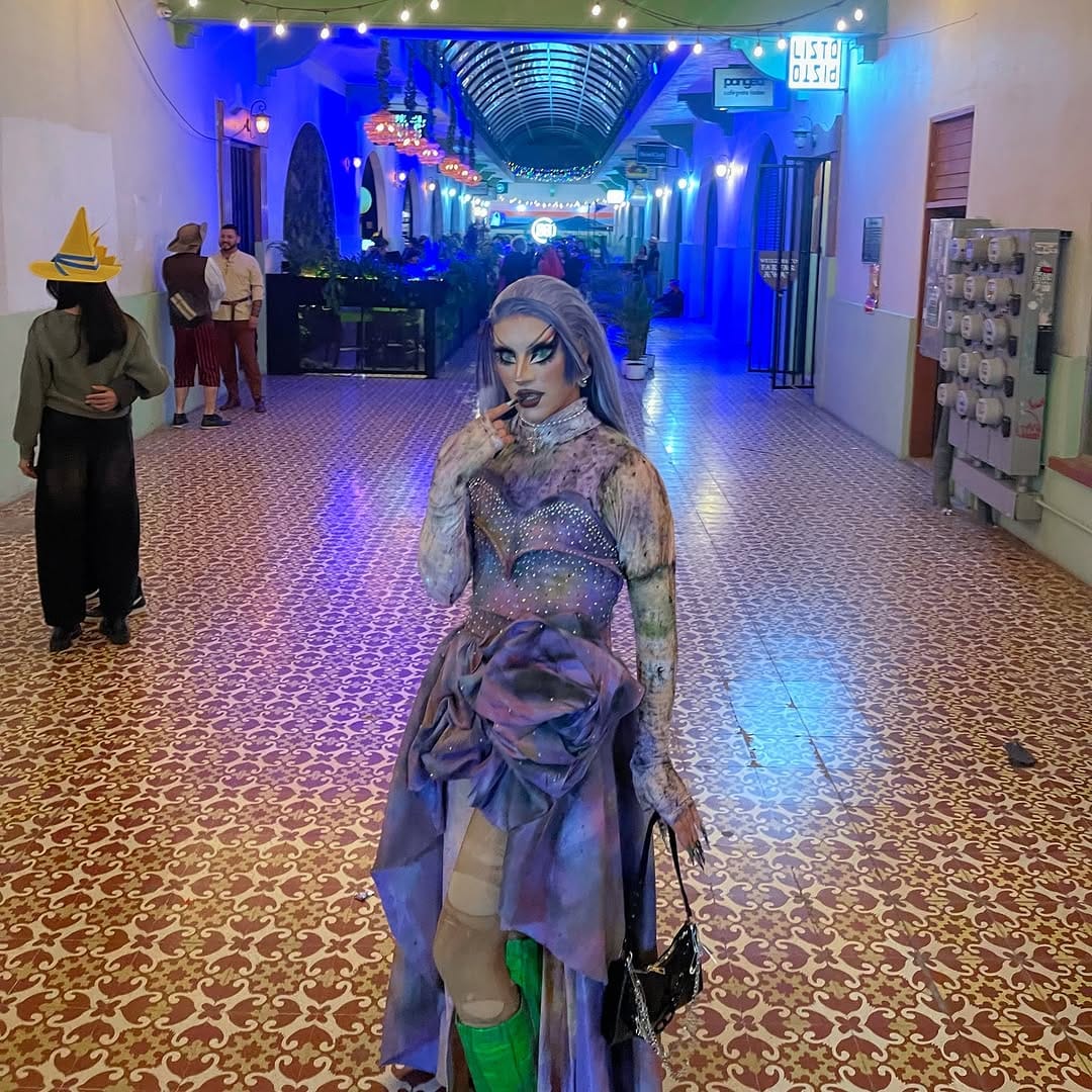 Post 5 by 🪞JESS🪞 on Instagram (carousel)