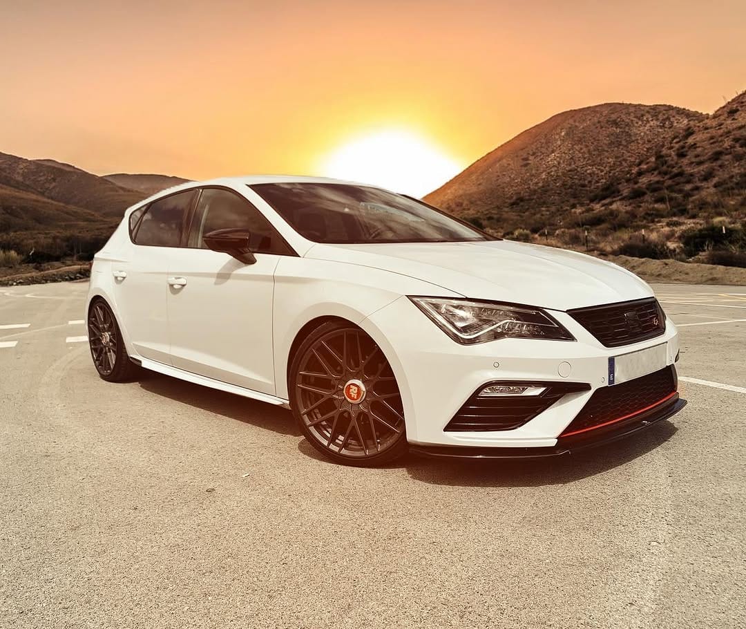 Post 1 by Seat Leon FR 5F on Instagram (image)