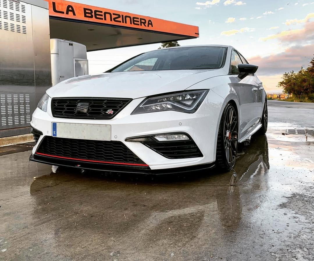 Post 6 by Seat Leon FR 5F on Instagram (image)