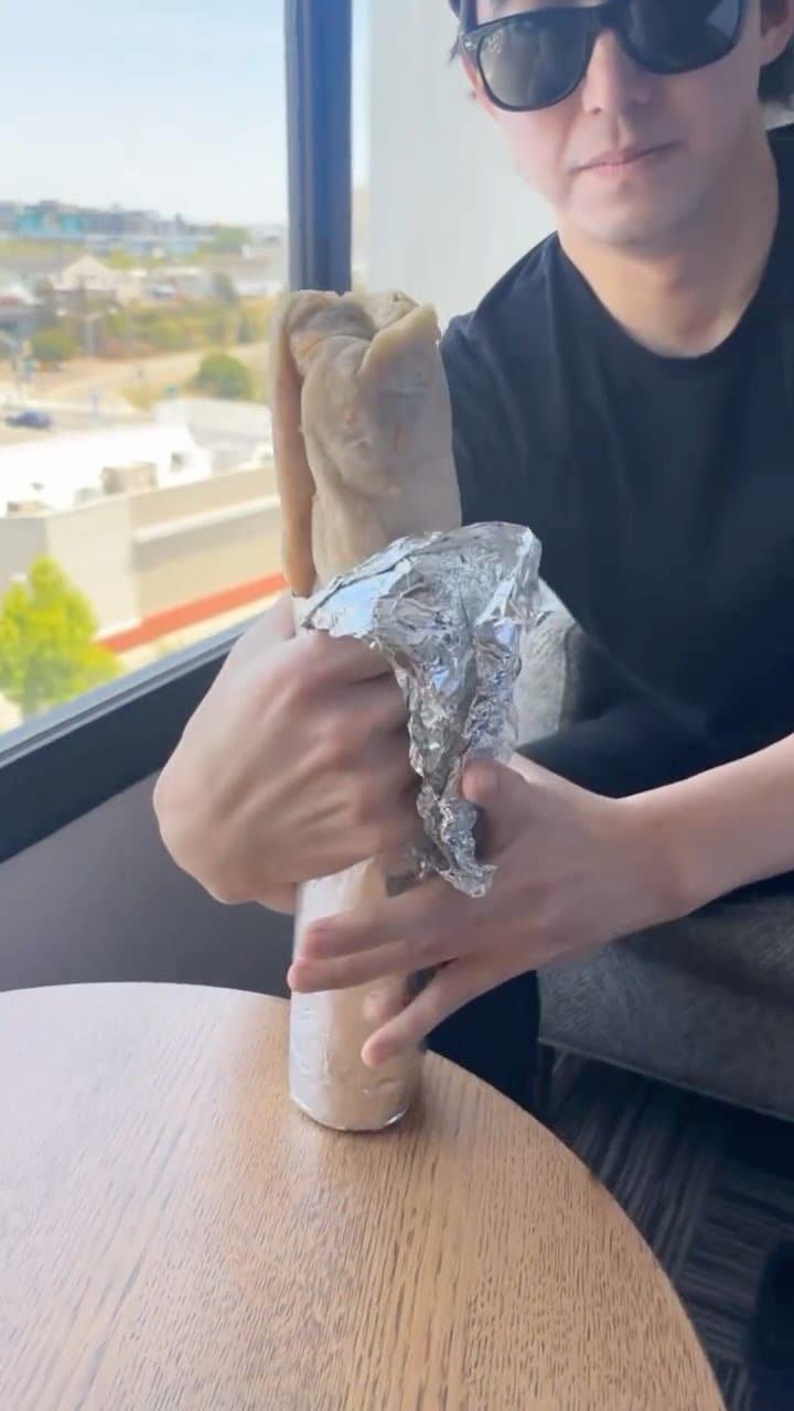 Post 5 by Tacos Sinaloa on Instagram (video)