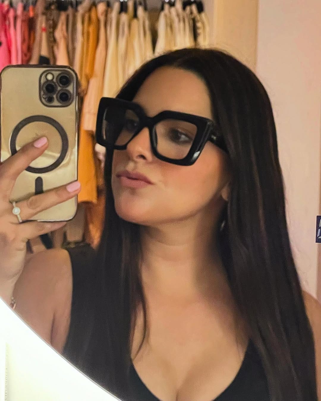 Post 8 by Lizeth Gonzalez R on Instagram (image)