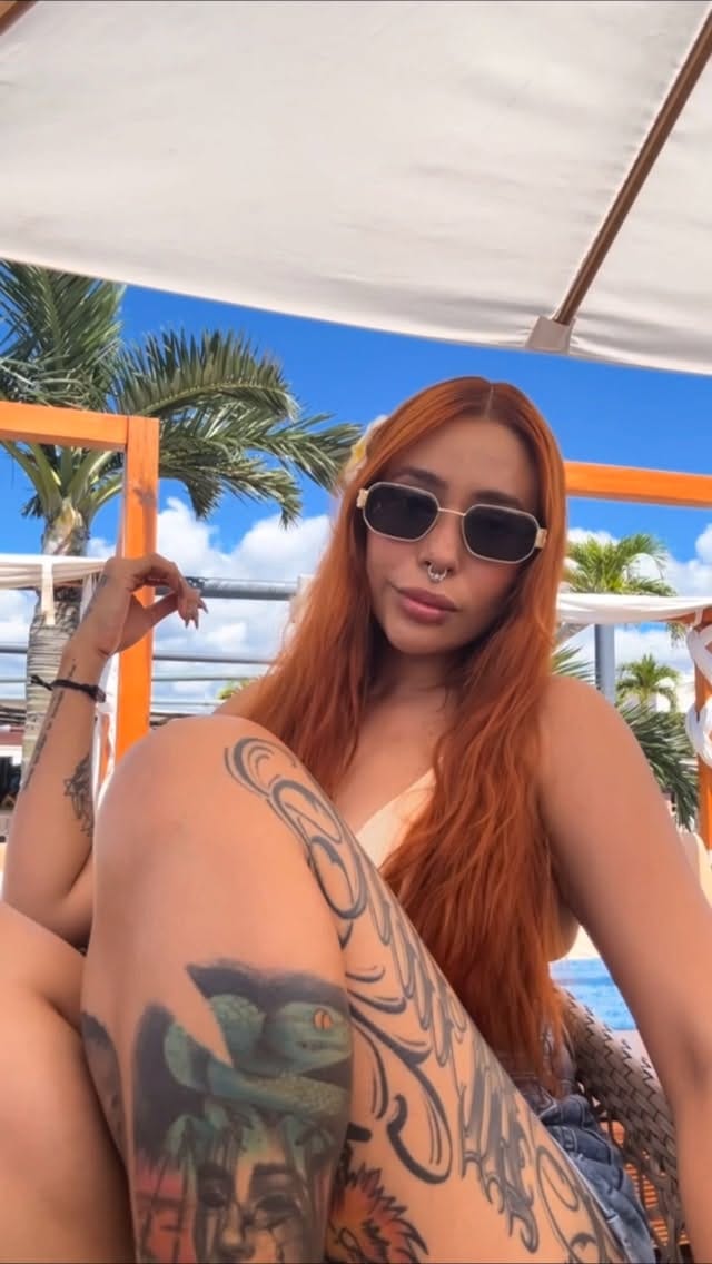 Post 1 by La NenaMala on Instagram (video)