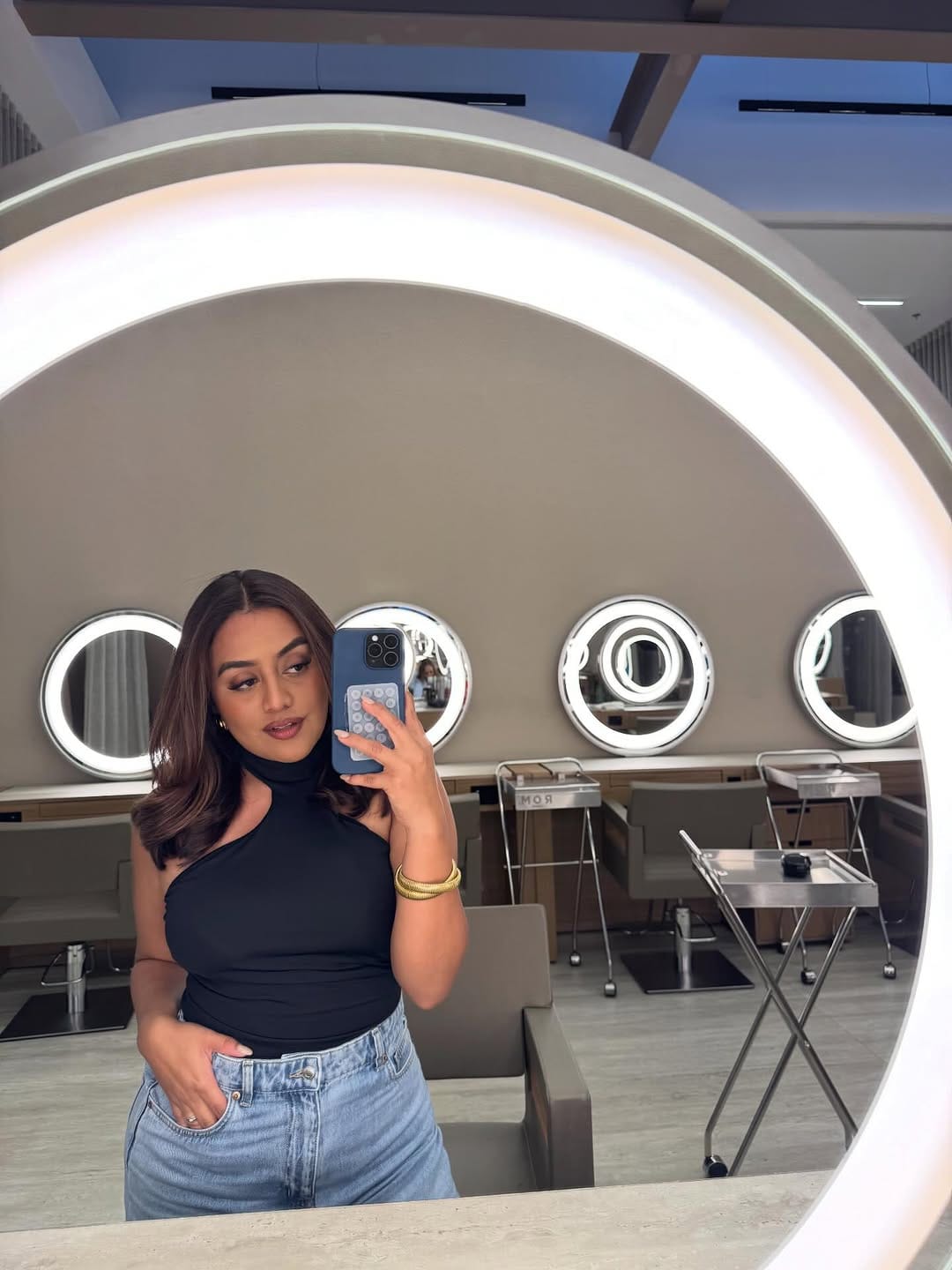 Post 10 by Laura Flores Hair Stylist on Instagram (carousel)