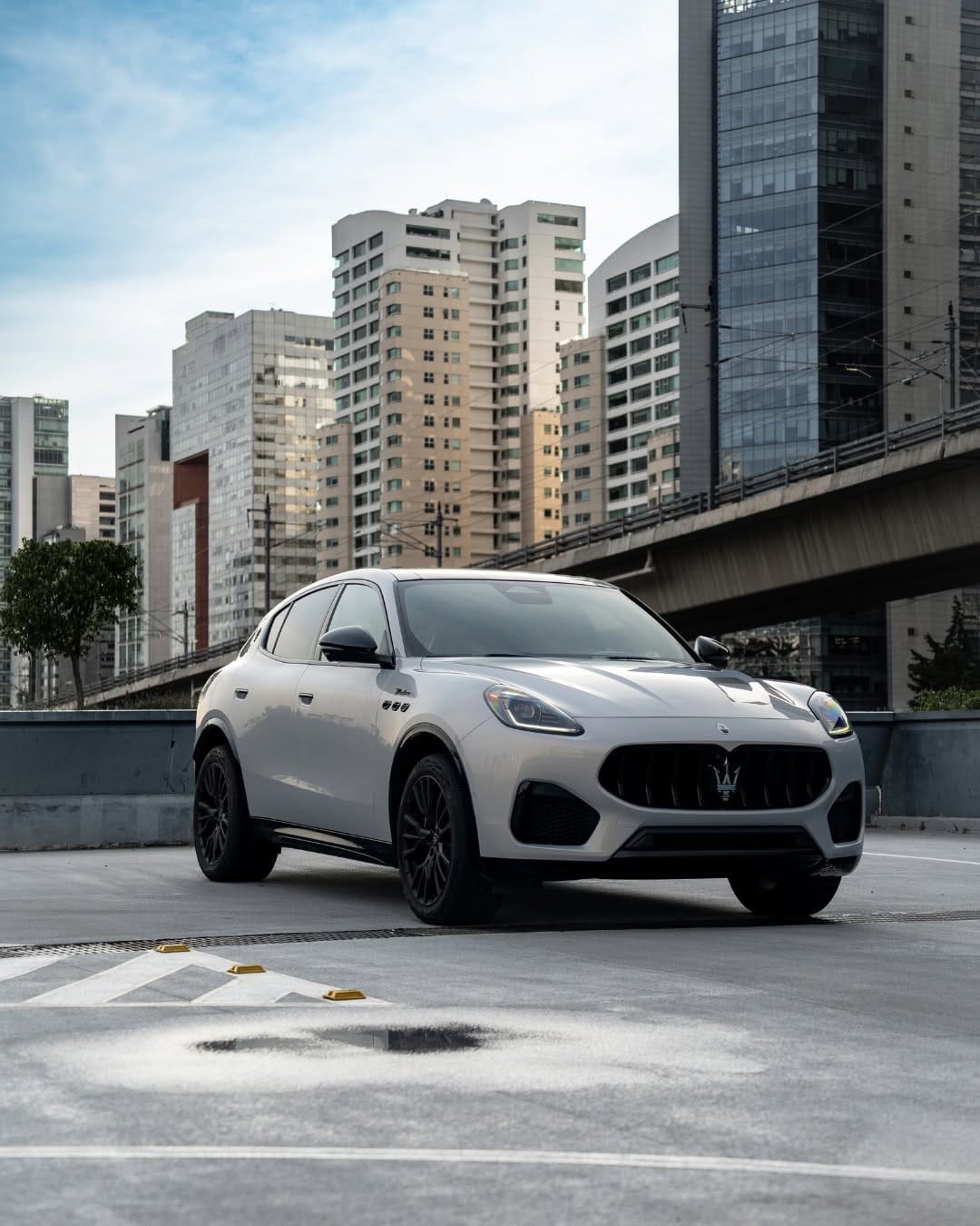 Post 4 by Maserati Mexico Official Dealer on Instagram (carousel)