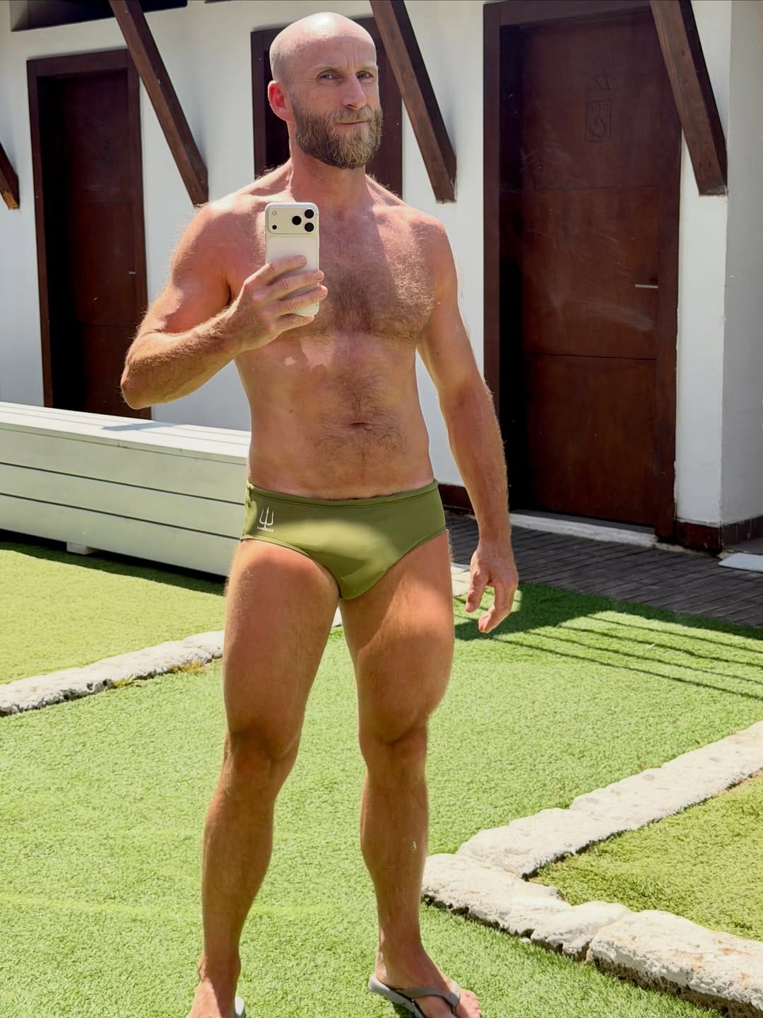 Post 2 by Daniel on Instagram (image)