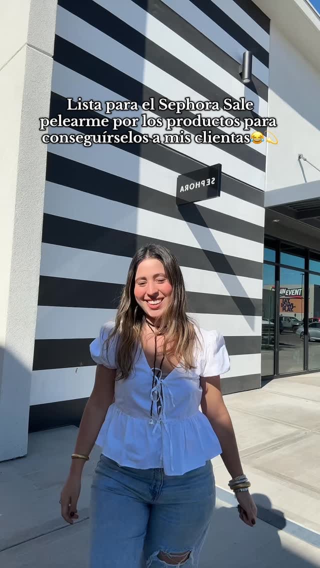 Post 7 by Juicy Skin on Instagram (video)